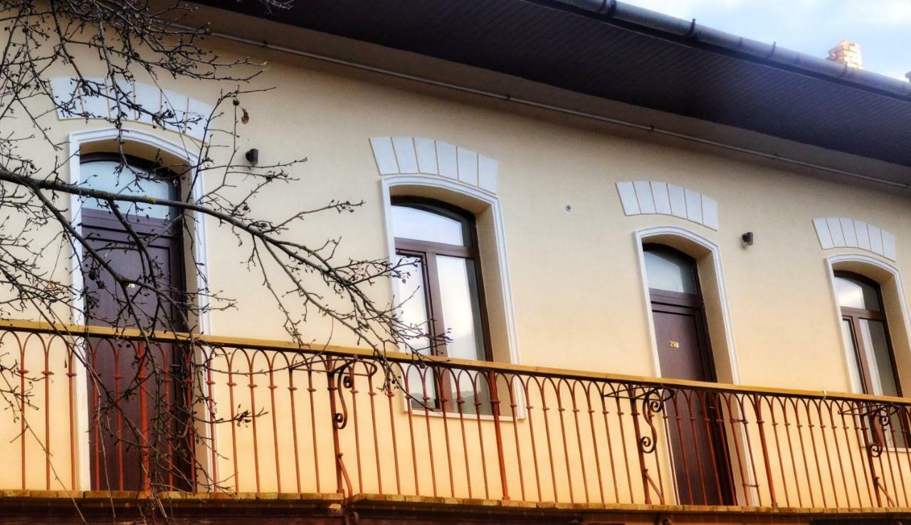 Lovelystay Oldtown Studio Braşov Exterior foto